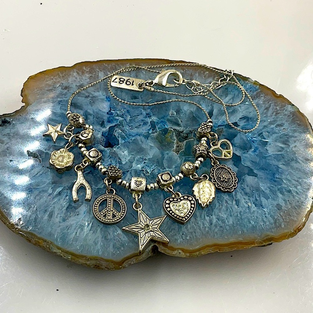 Aero 1987 16” Silver Charm Necklace W/ 2”Ext. (Stars,PeaceSigns,Flowers,Hearts) - Picture 3 of 5